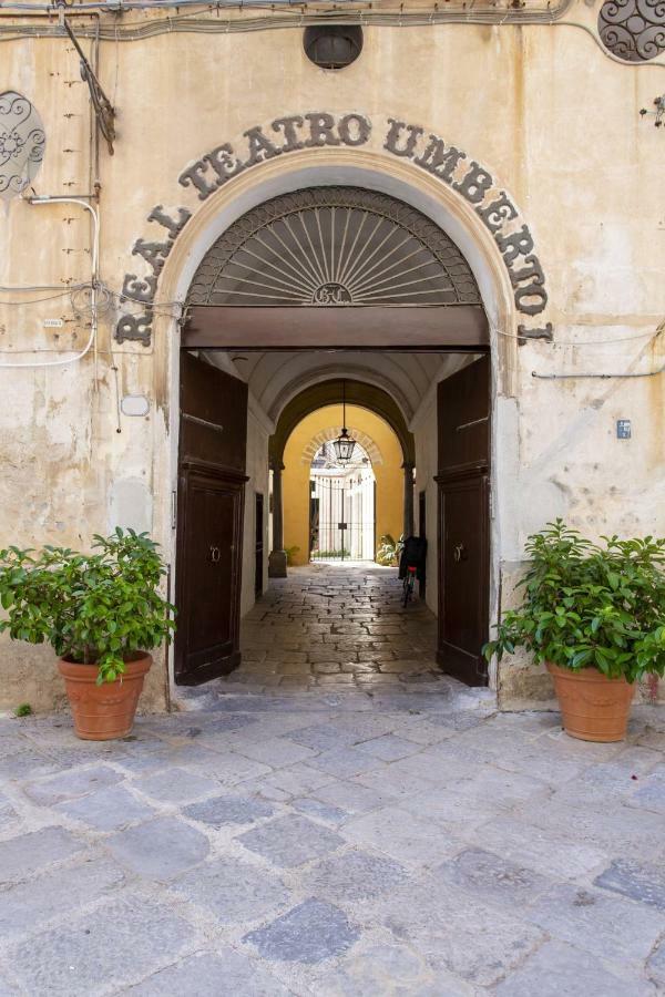Real Umberto I° 2 Apartment